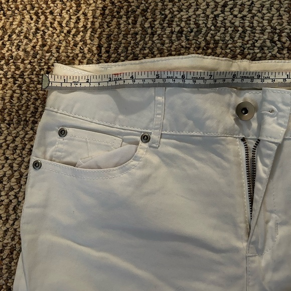 Cleo White Straight Leg Jeans Women's Size 10 - Picture 6 of 9